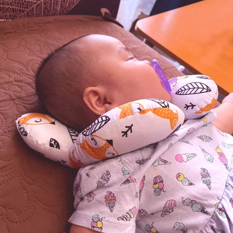 Baby travel pillow